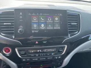 Honda Pilot 2020 Touring 4dr SUV con asientos de capitán traseros