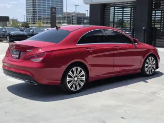 Mercedes-Benz CLA 2017 AWD CLA 250 4MATIC 4dr Sedán