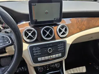 Mercedes-Benz CLA 2017 AWD CLA 250 4MATIC 4dr Sedán