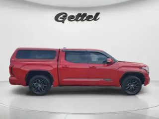 Toyota Tundra 2022 4x4 Platinum 4dr CrewMax Cab Pickup SB