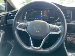 Volkswagen Jetta 2024 SE 4p Sedan