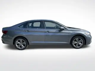 Volkswagen Jetta 2024 SE 4p Sedan