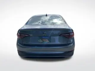 Volkswagen Jetta 2024 SE 4p Sedan