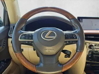 Lexus LX 570 2016 AWD 4dr SUV