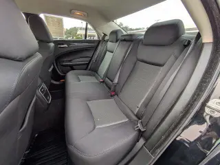 Chrysler 300 2023 Touring 4dr Sedan