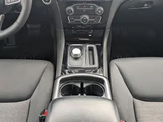 Chrysler 300 2023 Touring 4dr Sedan
