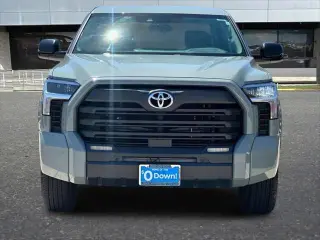 Toyota Tundra 2024 4x4 SR5 4dr CrewMax Cab Pickup SB
