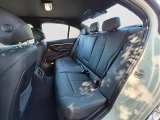 BMW Serie 3 2017 328d 4p Sedan