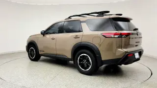 Pathfinder Nissan 2025 AWD SV 4p SUV