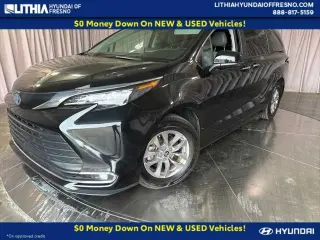 Toyota Sienna 2024 XLE 8-Pasajeros 4p Mini-Van