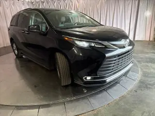Toyota Sienna 2024 XLE 8-Pasajeros 4p Mini-Van