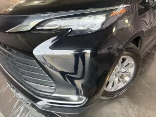 Toyota Sienna 2024 XLE 8-Pasajeros 4p Mini-Van