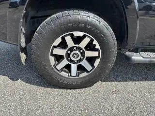 Toyota 4Runner 2018 4x4 SR5 Premium 4dr SUV