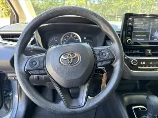 Toyota Corolla 2022 LE 4p Sedana