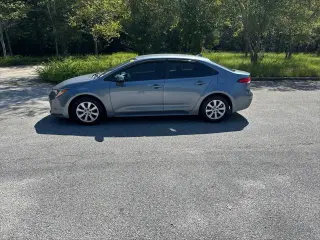 Toyota Corolla 2022 LE 4p Sedana