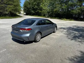 Toyota Corolla 2022 LE 4p Sedana