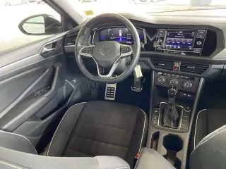 Volkswagen Jetta 2024 Sport 4dr Sedan 8A