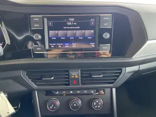 Volkswagen Jetta 2024 Sport 4dr Sedan 8A