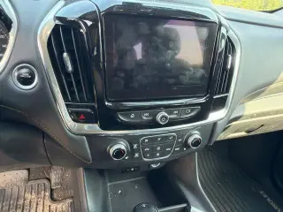 Chevrolet Traverse 2020 4x4 LT Tela 4dr SUV con 1LT