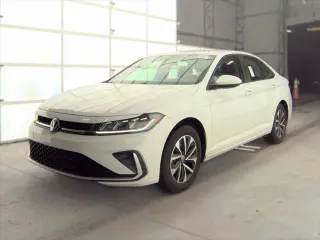 Volkswagen Jetta 2025 S 4p Sedán
