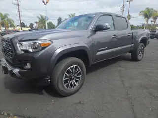 Toyota Tacoma 2023 4x4 TRD Sport 4dr Cabina Doble 6.1 ft LB