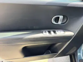Hyundai IONIQ 5 2024 SE 4dr Crossover