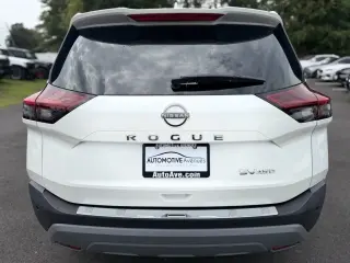 Rogue Nissan 2023 AWD SV 4p Crossover