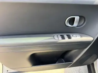 Hyundai IONIQ 5 2024 SE 4dr Crossover