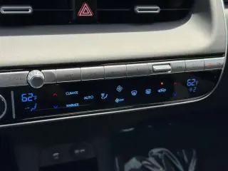 Hyundai IONIQ 5 2024 SE 4dr Crossover