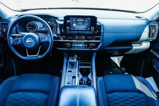 Nissan Pathfinder 2022 SV 4p SUV