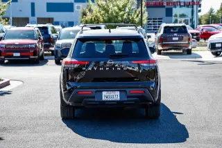 Nissan Pathfinder 2022 SV 4p SUV