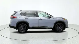 Rouge Nissan 2026 SV 4dr Crossover