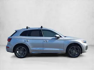 Audi Q5 2021 AWD e quattro Premium 55 TFSI 4p SUV