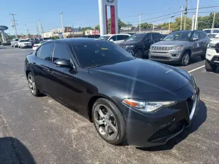 Alfa Romeo Giulia 2017 AWD Base 4dr Sedan