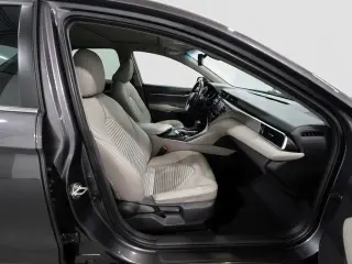 Toyota Camry 2018 SE 4dr Sedán