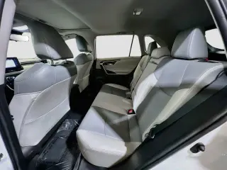 Toyota RAV4 2021 XLE Premium 4dr SUV