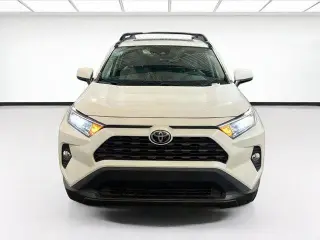 Toyota RAV4 2021 XLE Premium 4dr SUV