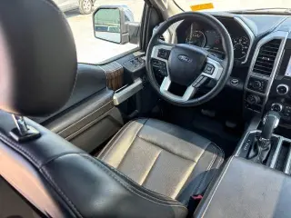 Ford F-150 2019 4x4 Lariat 4p SuperCrew 5.5 ft. CB