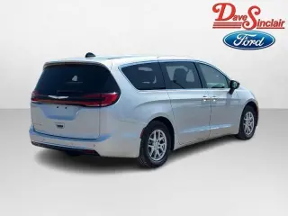 Chrysler Pacifica 2024 Touring L 4puertas Minivan