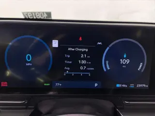 Hyundai KONA Eléctrico 2024 SEL 4p Crossover