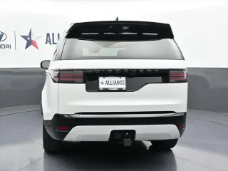 Land Rover Discovery 2024 AWD P300 Dinámico SE 4p SUV