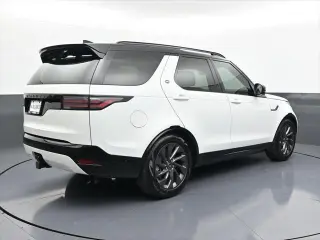 Land Rover Discovery 2024 AWD P300 Dinámico SE 4p SUV