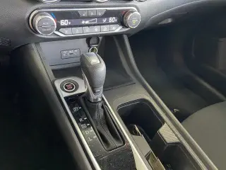 Nissan Sentra 2023 SV 4dr Sedán