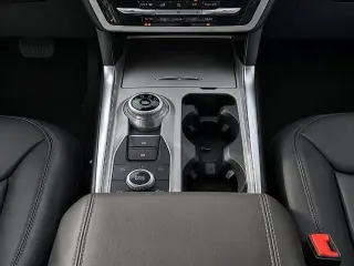 Ford Explorer 2024 AWD XLT SUV 4 puertas