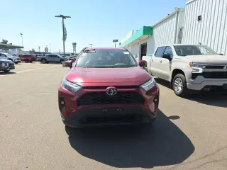 Toyota RAV4 2024 AWD XLE Premium 4dr SUV