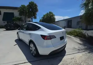 Tesla Modelo Y 2021 Rango estándar 4p Crossover