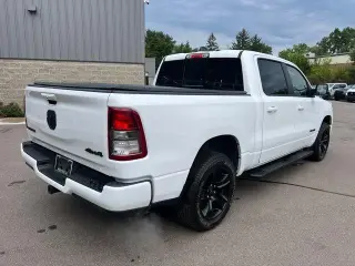 Ram 1500 2020 4x4 Big Horn 4p Crew Cab 5.6 ft. SB Pickup