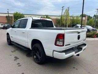 Ram 1500 2020 4x4 Big Horn 4p Crew Cab 5.6 ft. SB Pickup