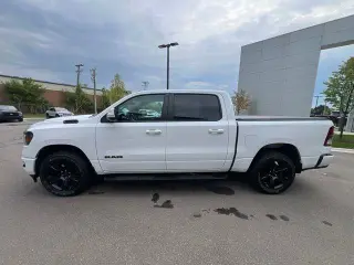 Ram 1500 2020 4x4 Big Horn 4p Crew Cab 5.6 ft. SB Pickup