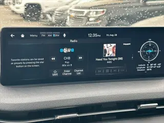 Genesis GV70 2025 AWD 2.5T Estándar 4p SUV